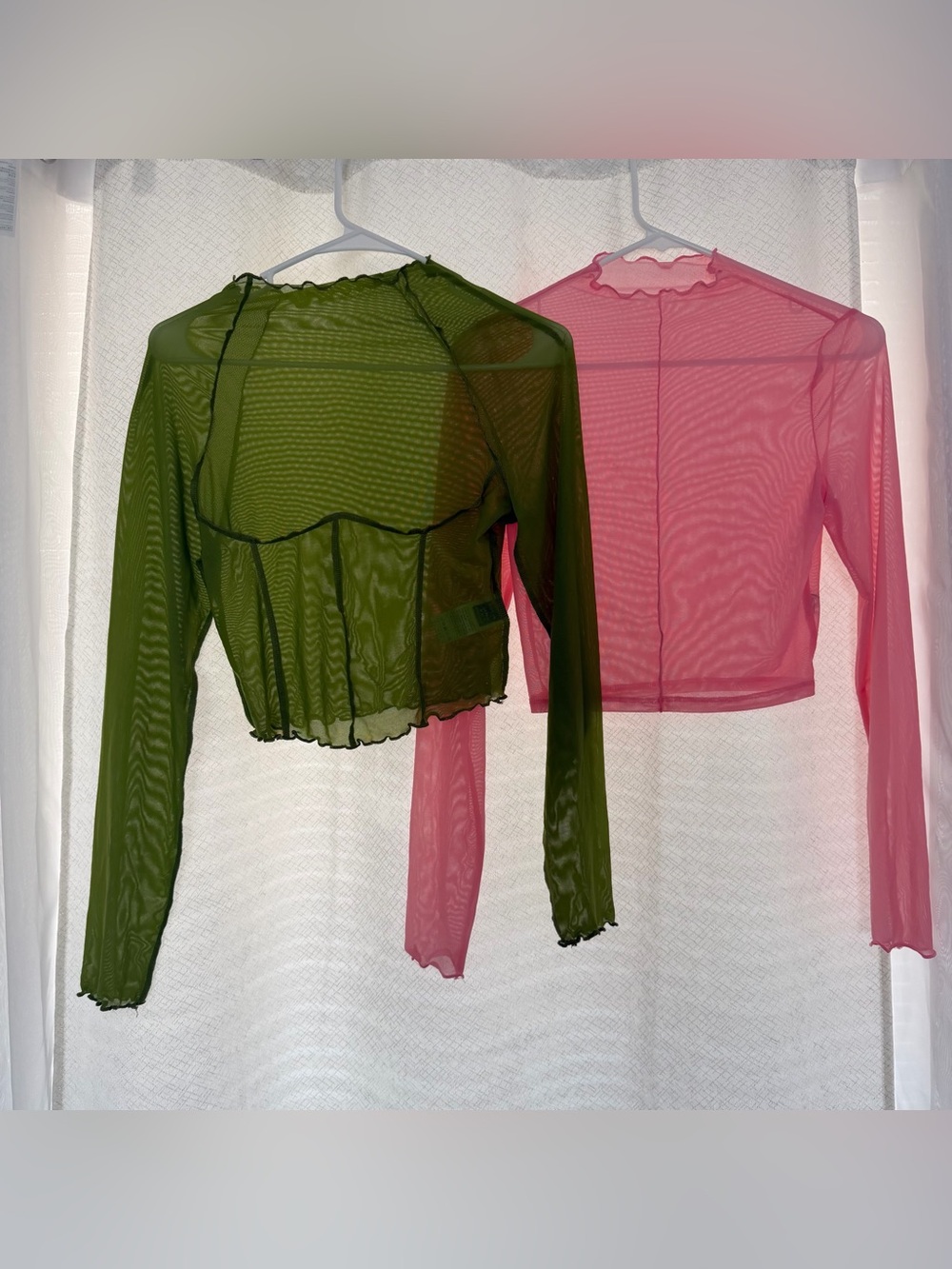 SHEIN Olive Green & Pink Sheer Mesh Long-Sleeve Crop Tops